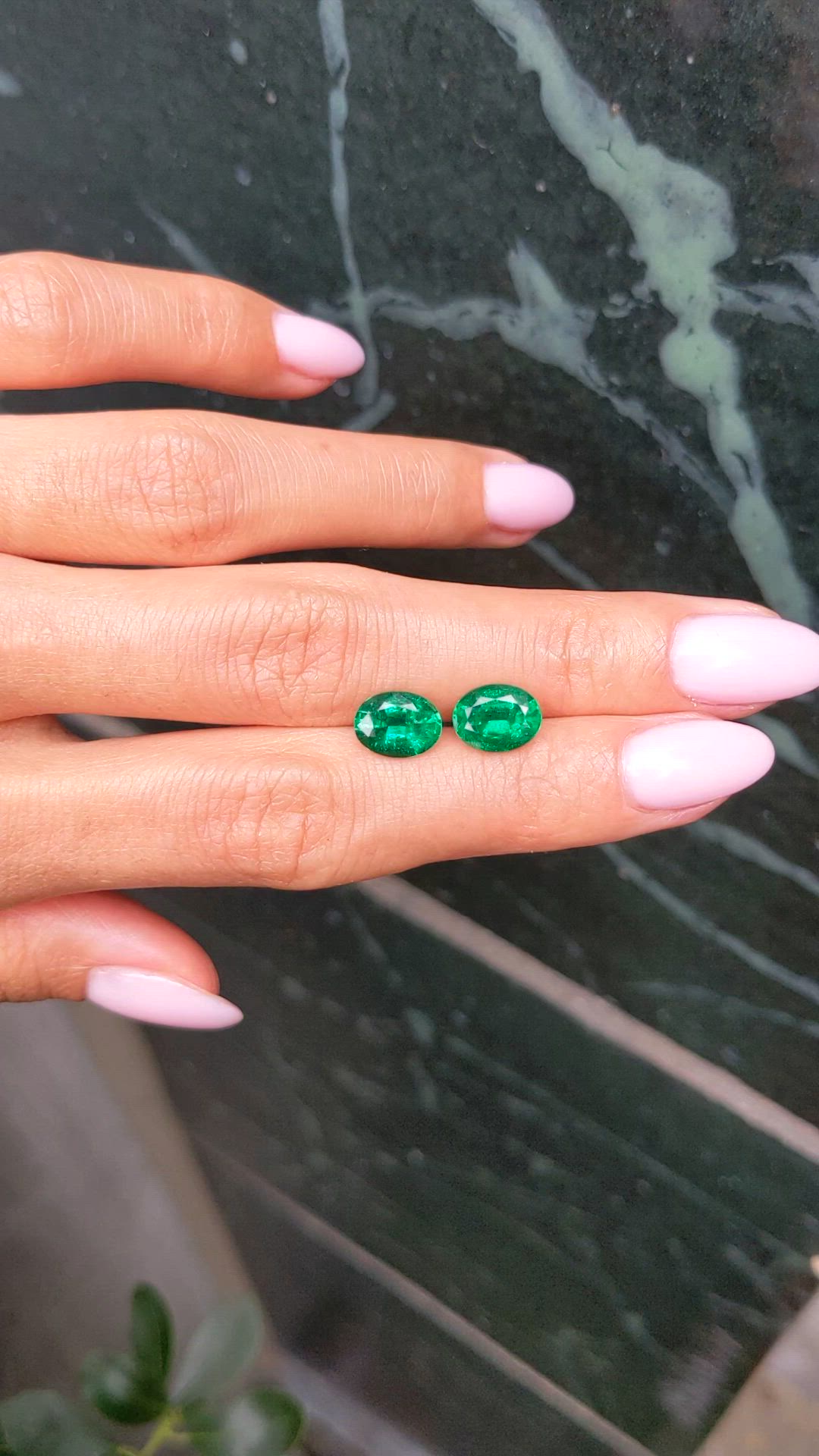 4.05&nbsp;Ct.Tw.Total Carat Weight Emerald Pair from Zambia Size Video