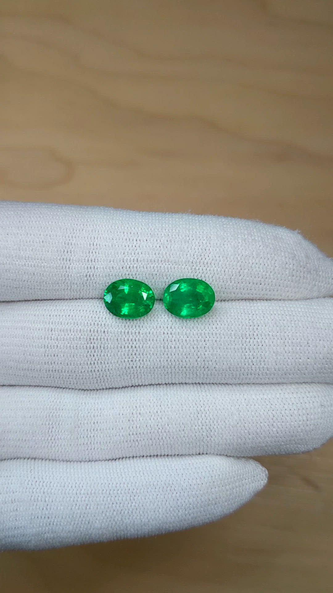 5.02 Ct.Tw.Total Carat Weight Emerald Pair from Zambia Size Video