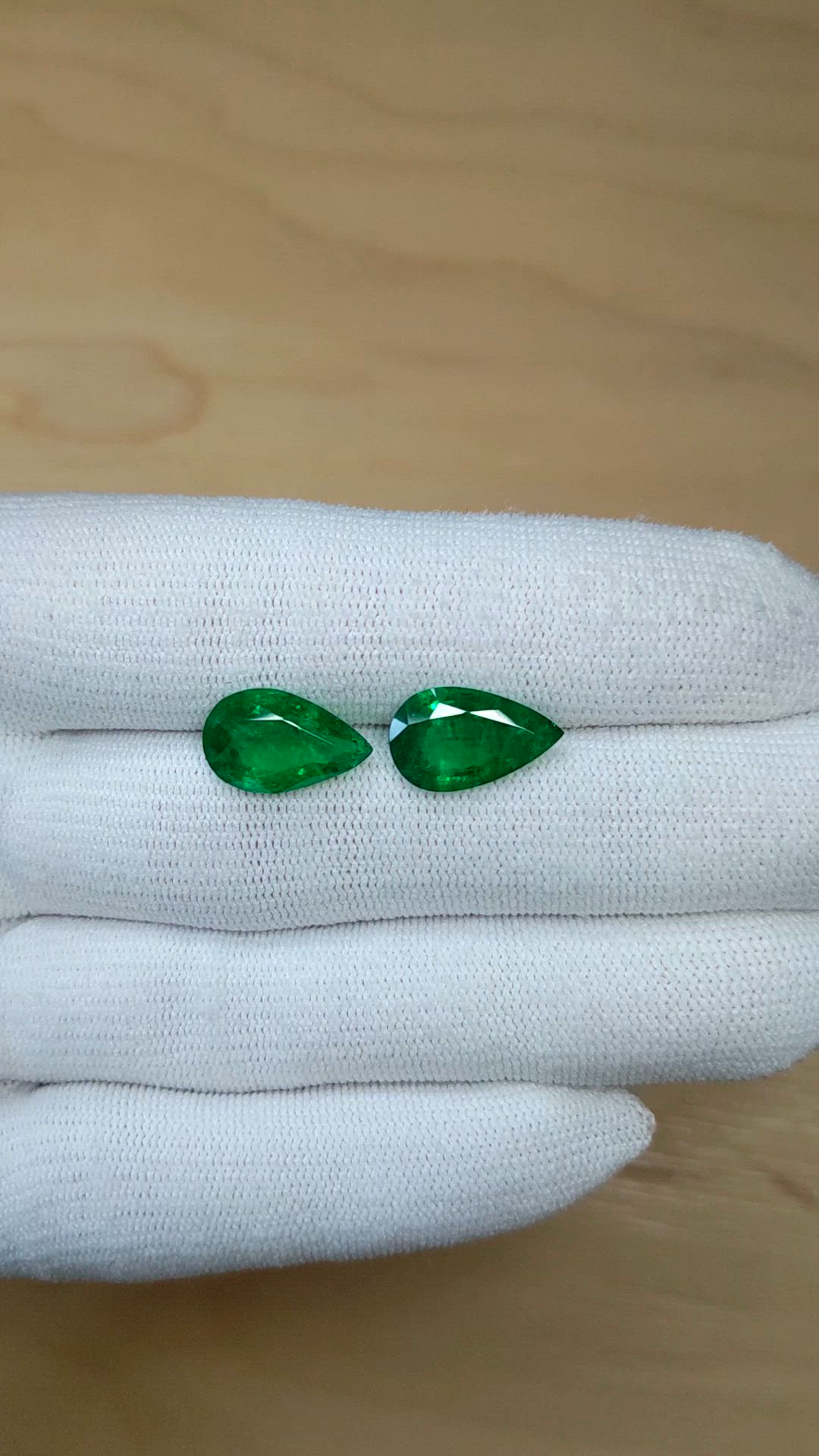 6.42&nbsp;Ct.Tw.Total Carat Weight Emerald Pair from Zambia Size Video