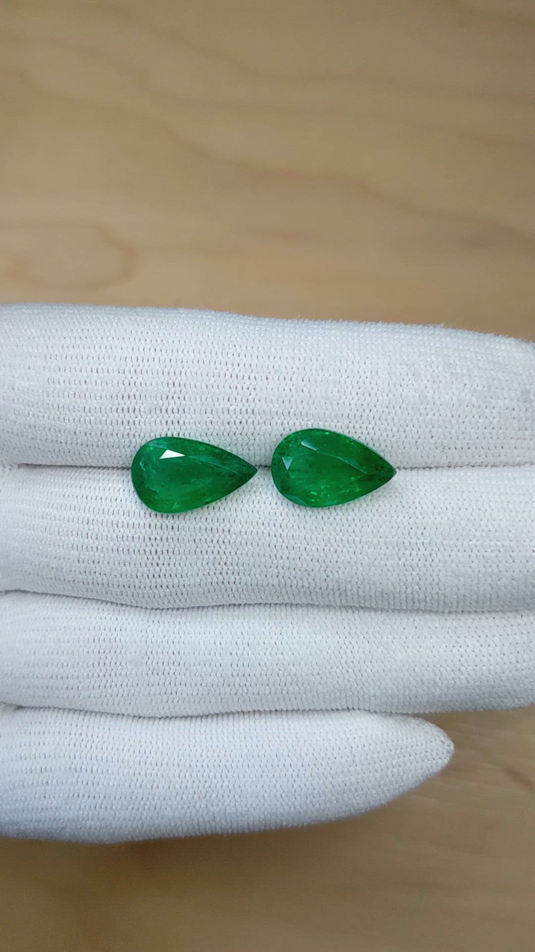9.20 Ct.Tw.Total Carat Weight Emerald Pair from Zambia Size Video