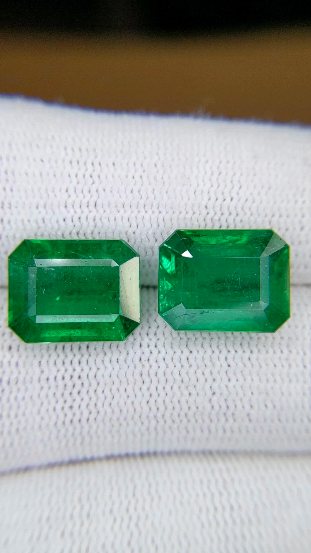 10.75 Ct.Tw.Total Carat Weight Emerald Pair from Zambia Size Video