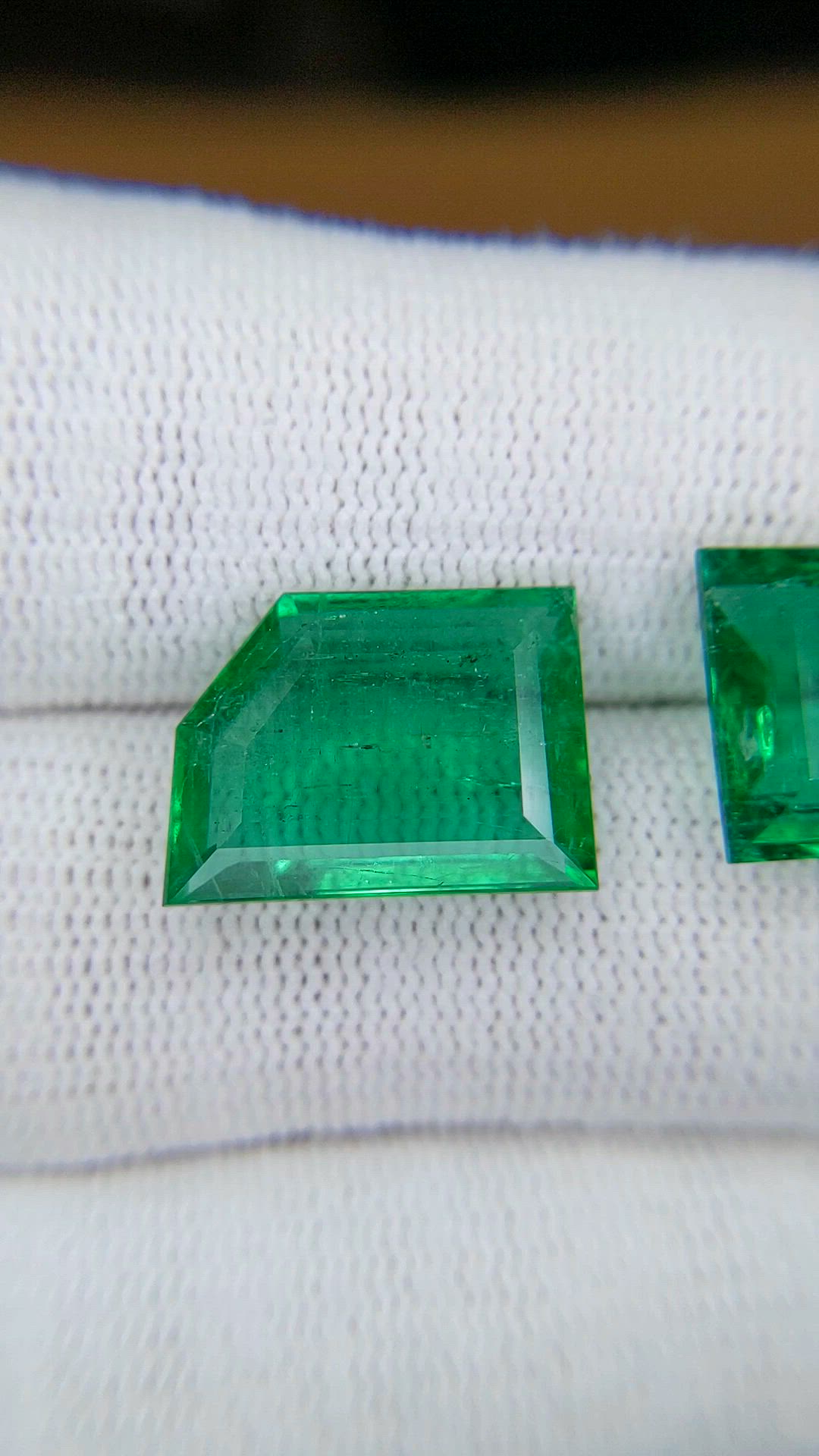 14.49 Ct.Tw.Total Carat Weight Emerald Pair from Zambia Size Video