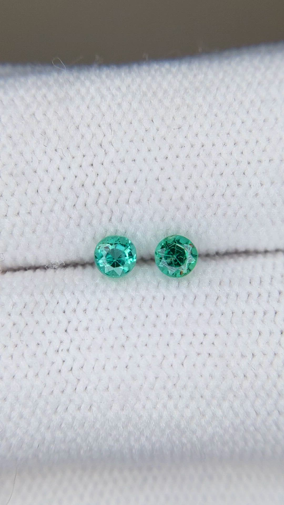 0.29 Ct.Tw.Total Carat Weight Emerald Pair from Zambia Size Video