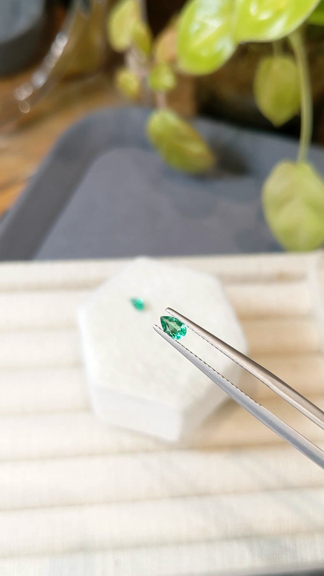 0.39&nbsp;Ct.Tw.Total Carat Weight Emerald Pair from Zambia Size Video