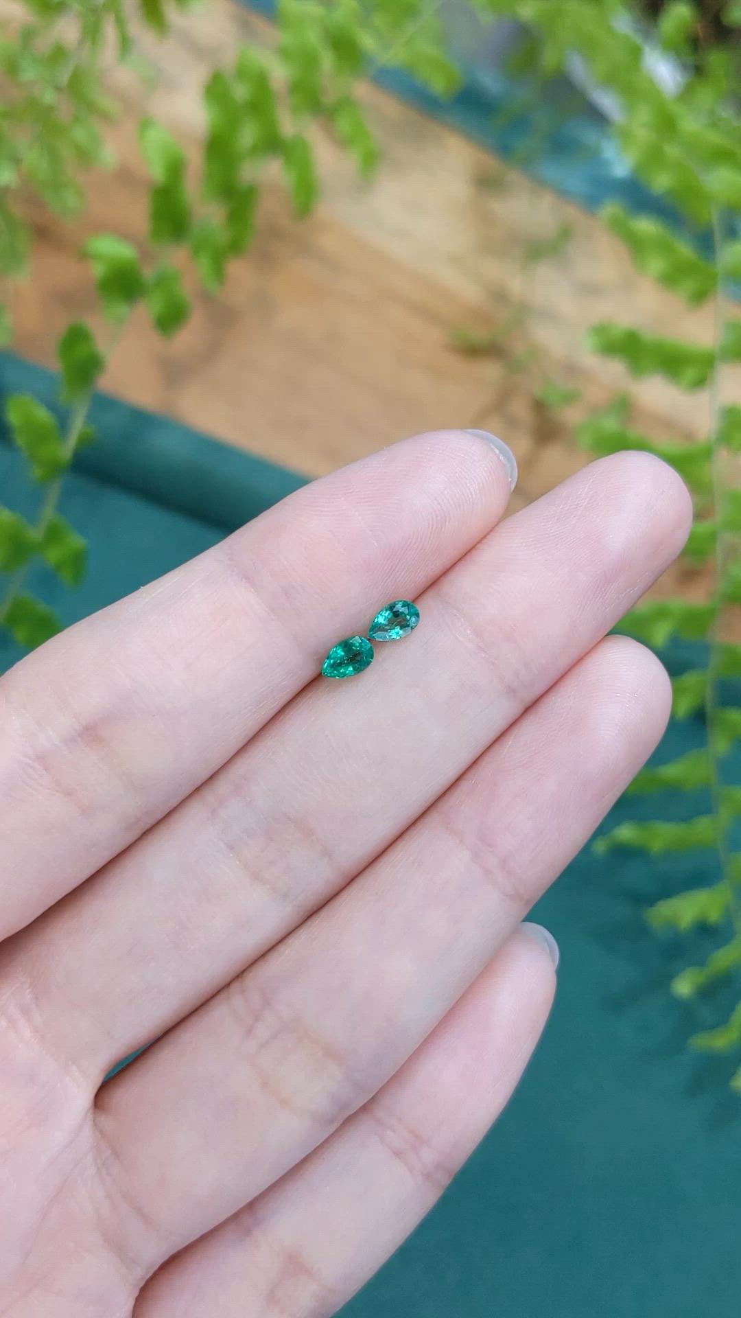 0.47&nbsp;Ct.Tw.Total Carat Weight Emerald Pair from Zambia Size Video