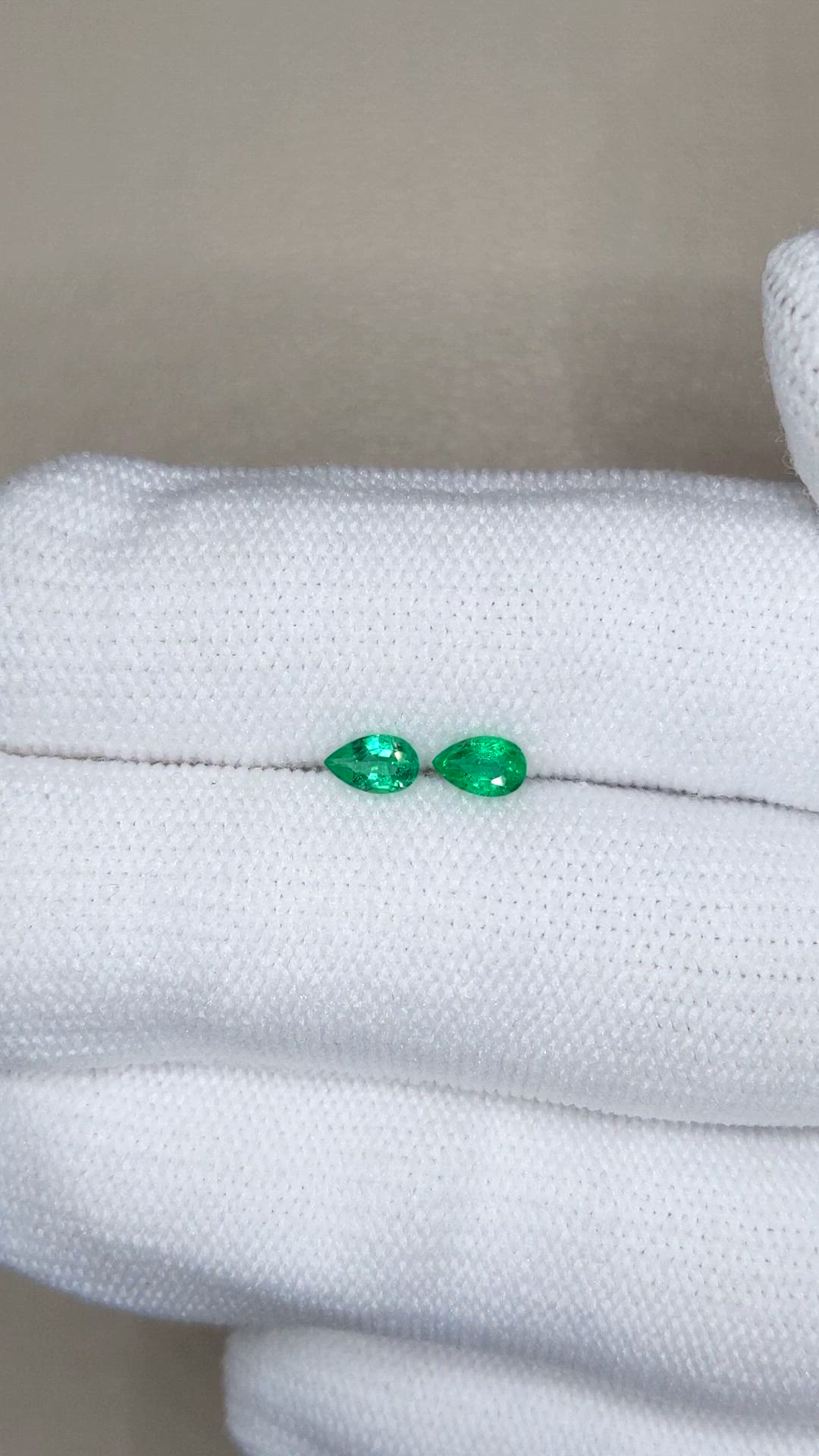 0.47&nbsp;Ct.Tw.Total Carat Weight Emerald Pair from Zambia Size Video