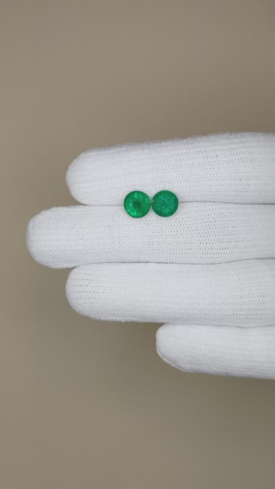 2.21&nbsp;Ct.Tw.Total Carat Weight Emerald Pair from Zambia Size Video