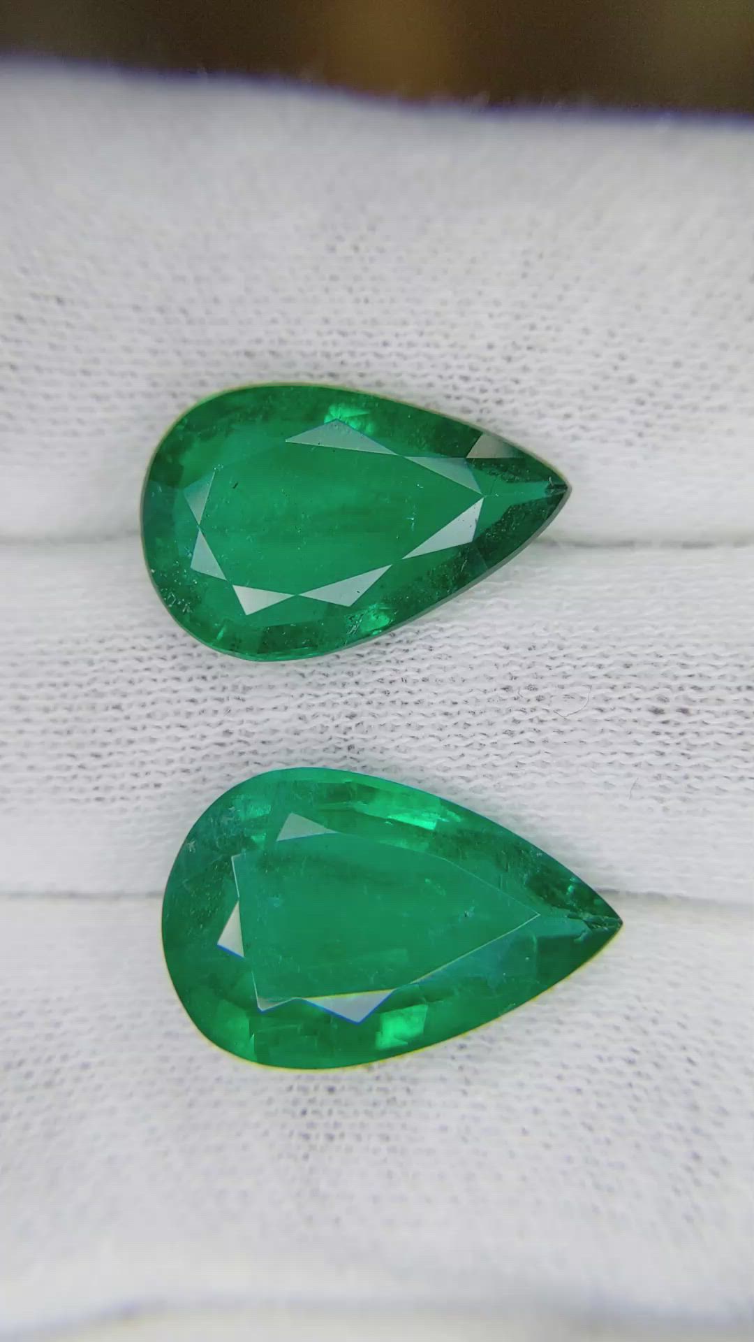 11.74&nbsp;Ct.Tw.Total Carat Weight Emerald Pair from Zambia Size Video