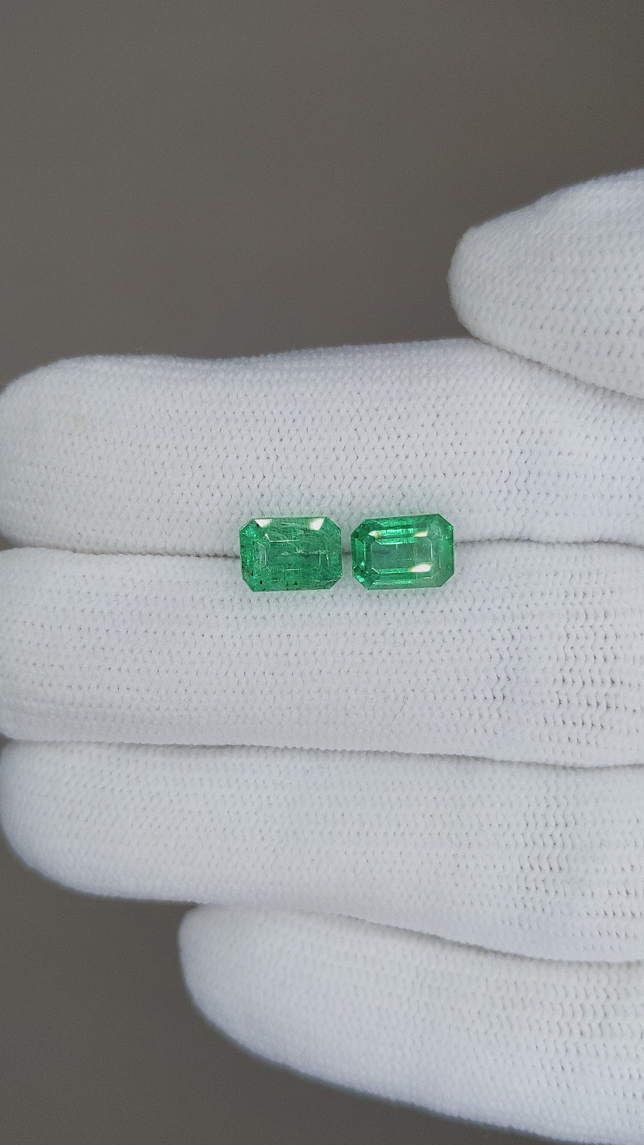 2.46&nbsp;Ct.Tw.Total Carat Weight Emerald Pair from Zambia Size Video