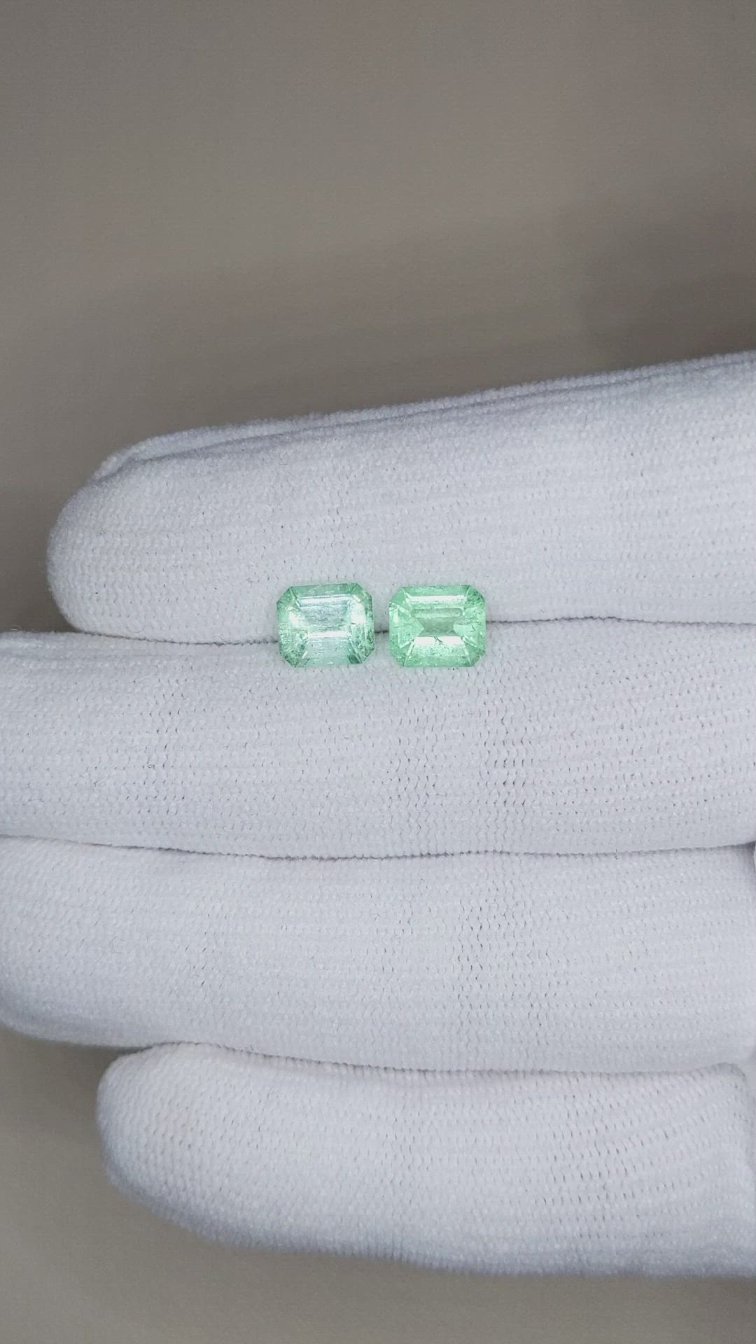 2.71&nbsp;Ct.Tw.Total Carat Weight Emerald Pair from Colombia Size Video