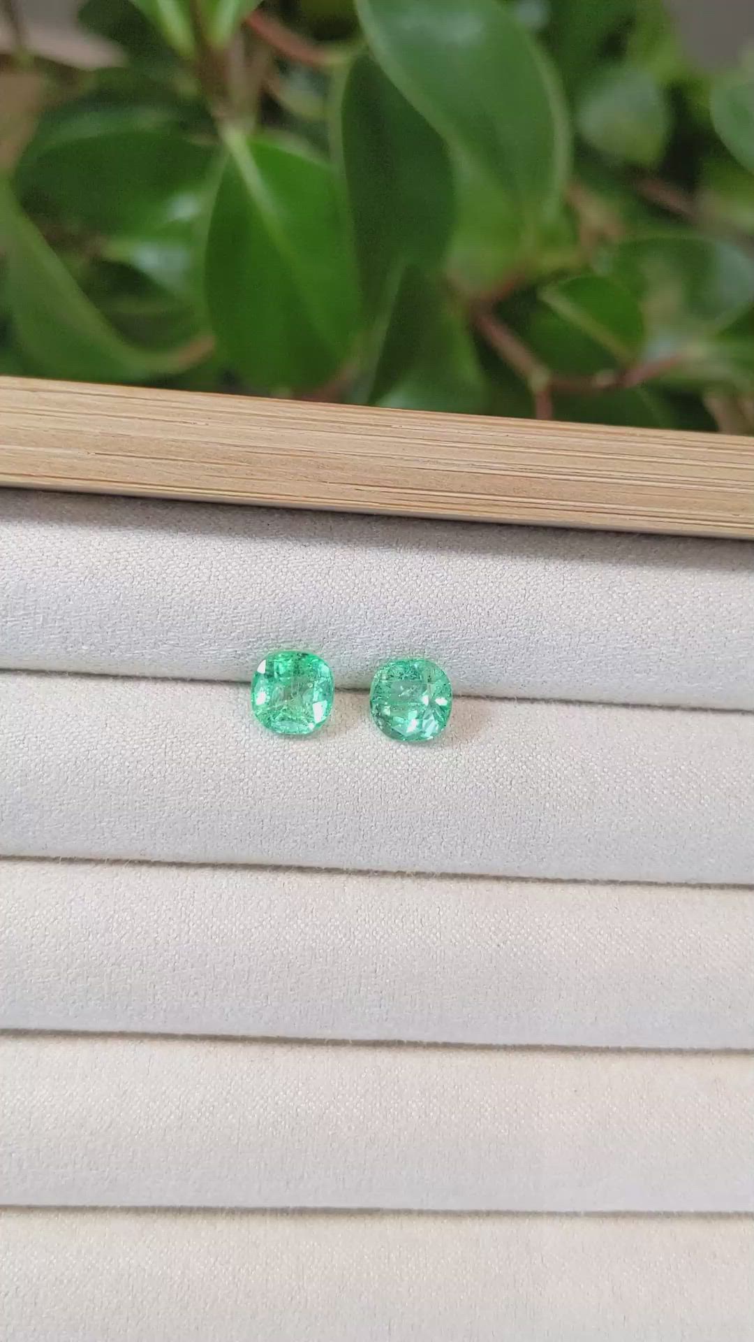 3.07&nbsp;Ct.Tw.Total Carat Weight Emerald Pair from Colombia Size Video