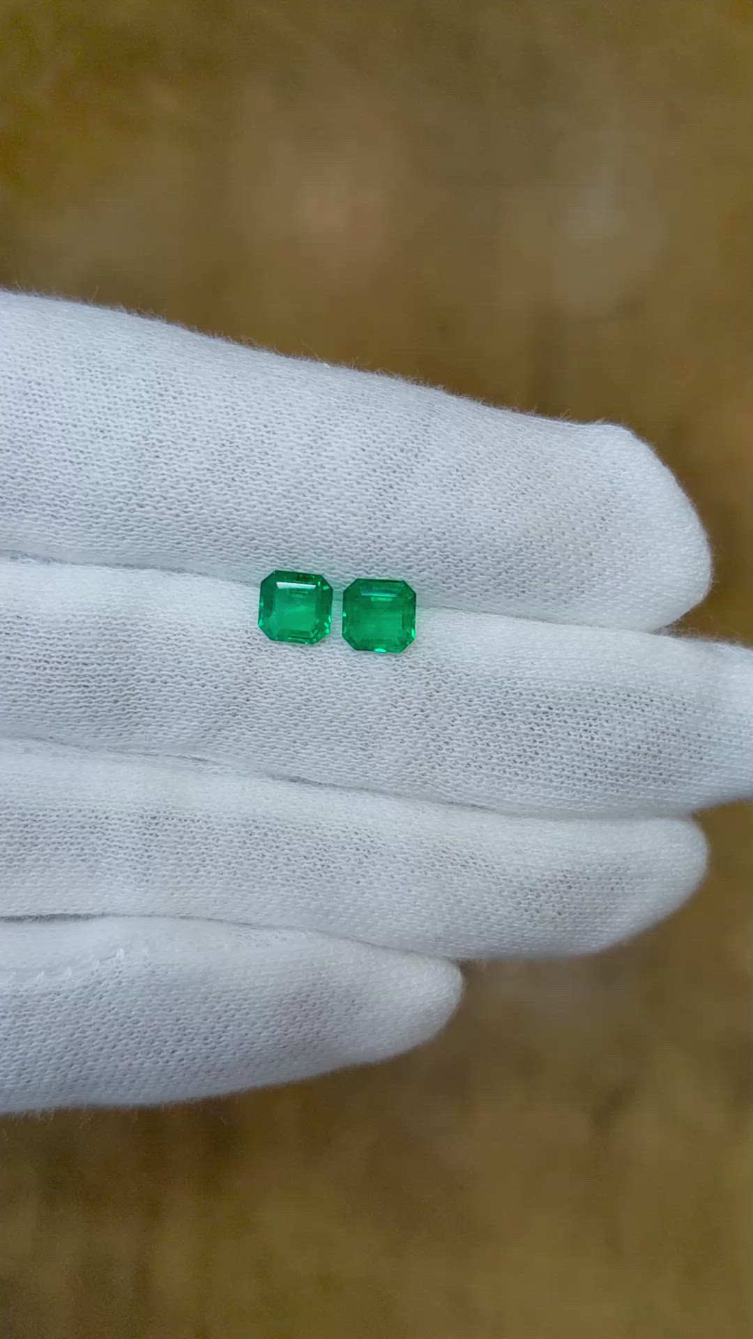 1.27 Ct.Tw.Total Carat Weight Emerald Pair from Afghanistan Size Video