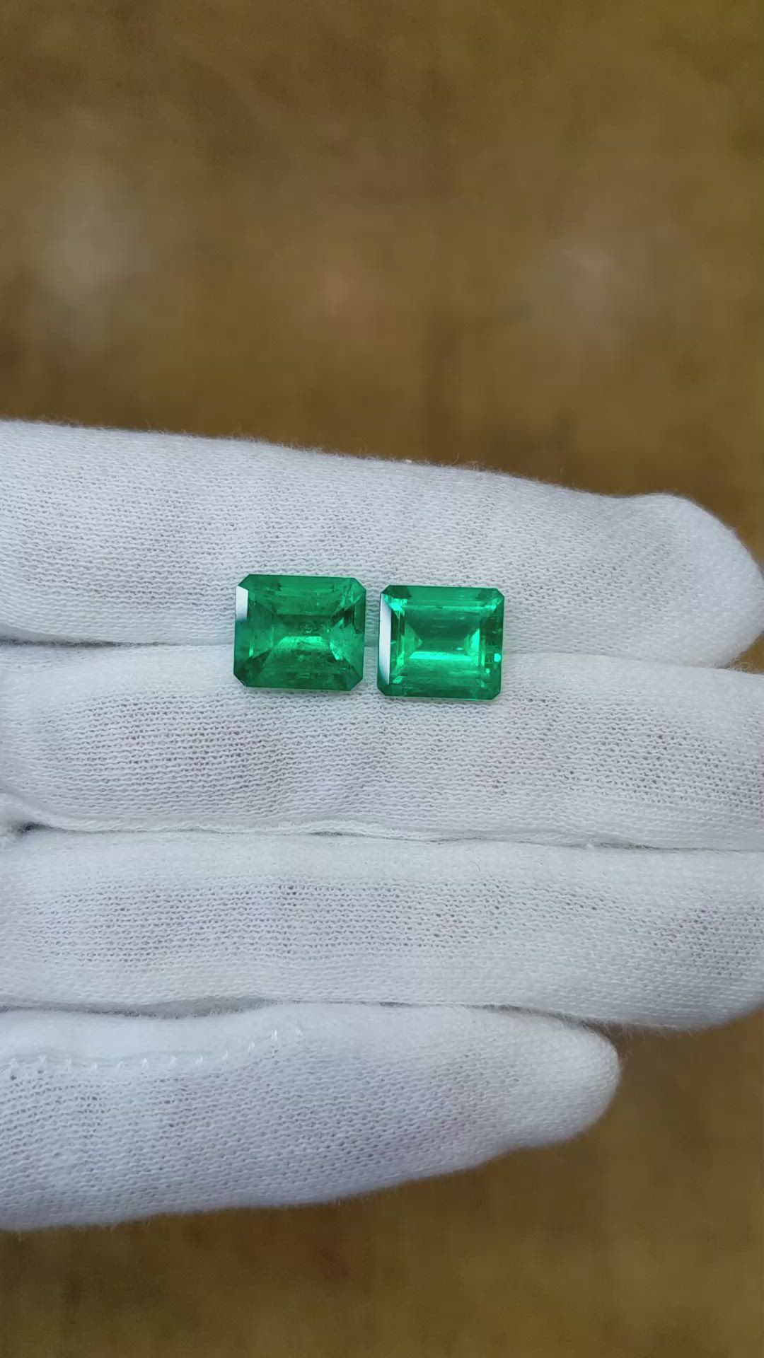 7.15 Ct.Tw.Total Carat Weight Emerald Pair from Colombia Size Video