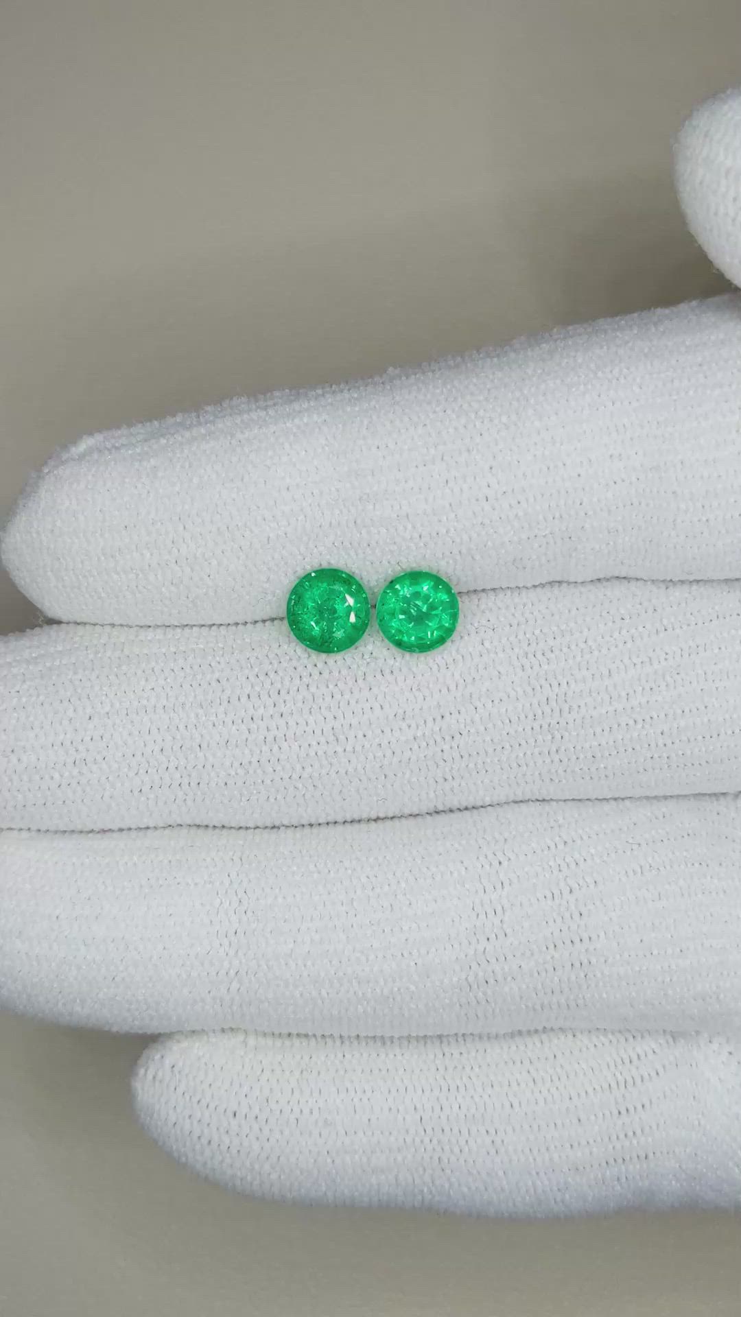 1.84 Ct.Tw.Total Carat Weight Emerald Pair from Zambia Size Video