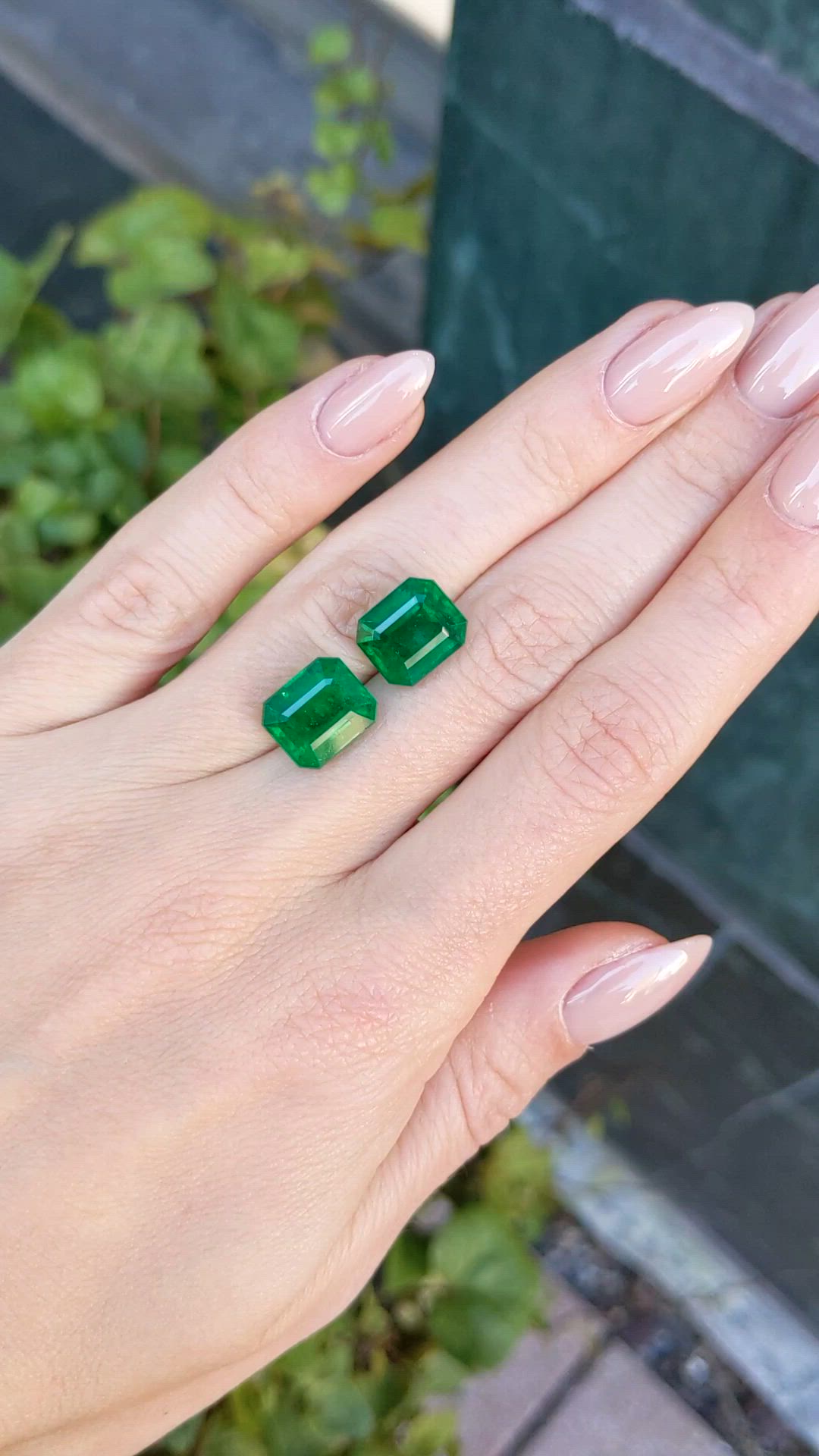 10.49 Ct.Tw.Total Carat Weight Emerald Pair from Zambia Size Video