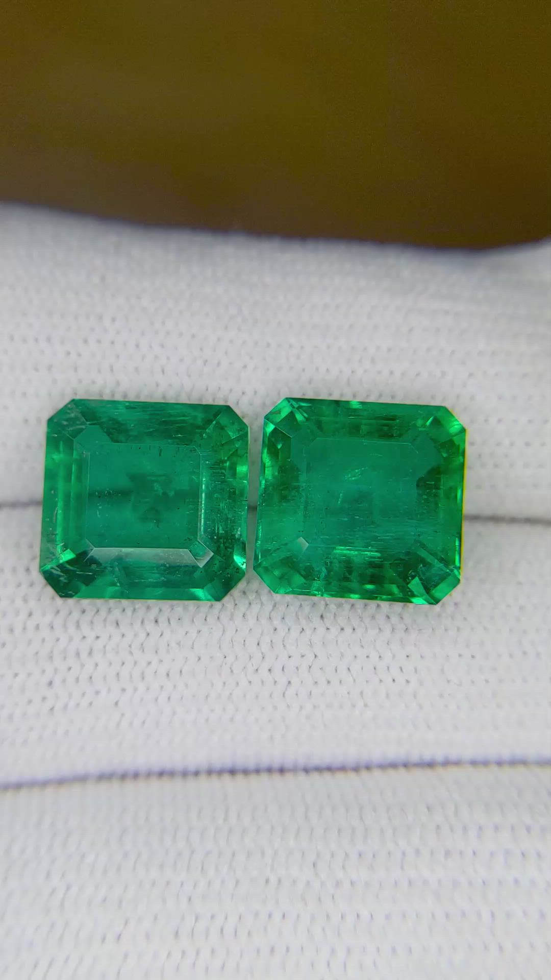 9.79 Ct.Tw.Total Carat Weight Emerald Pair from Zambia Size Video