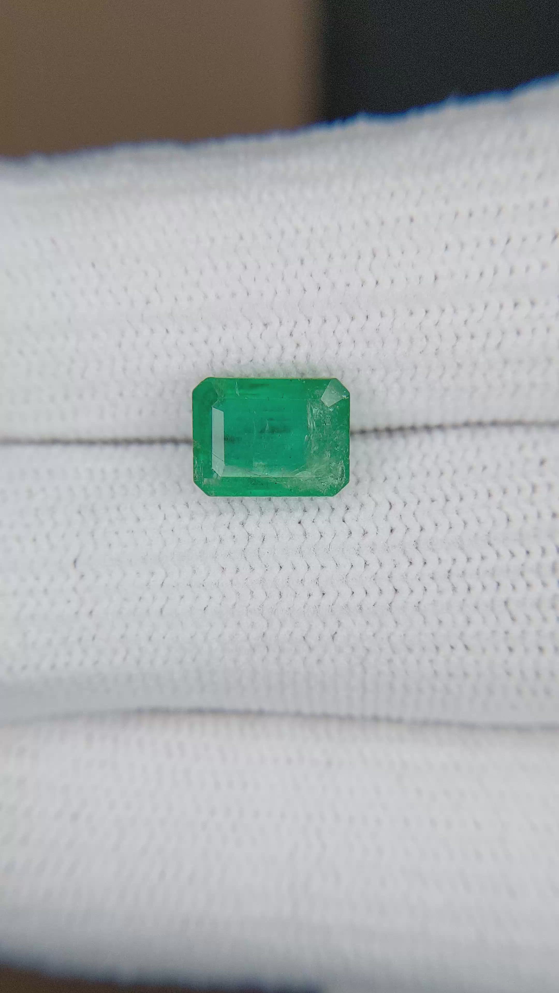 1.73 Ct. Emerald from Brazil Size Video
