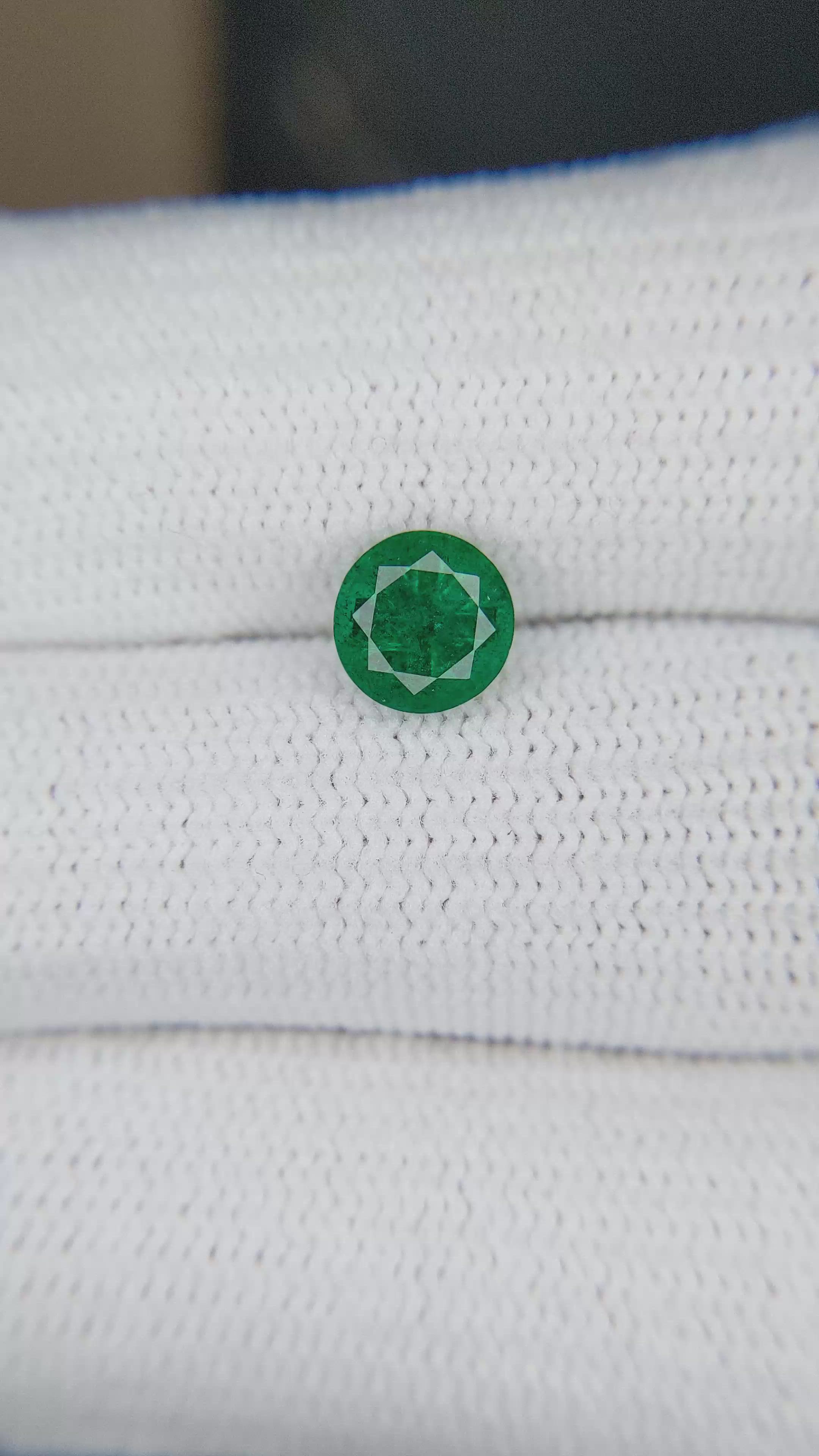 0.97 Ct. Emerald from Zambia Size Video