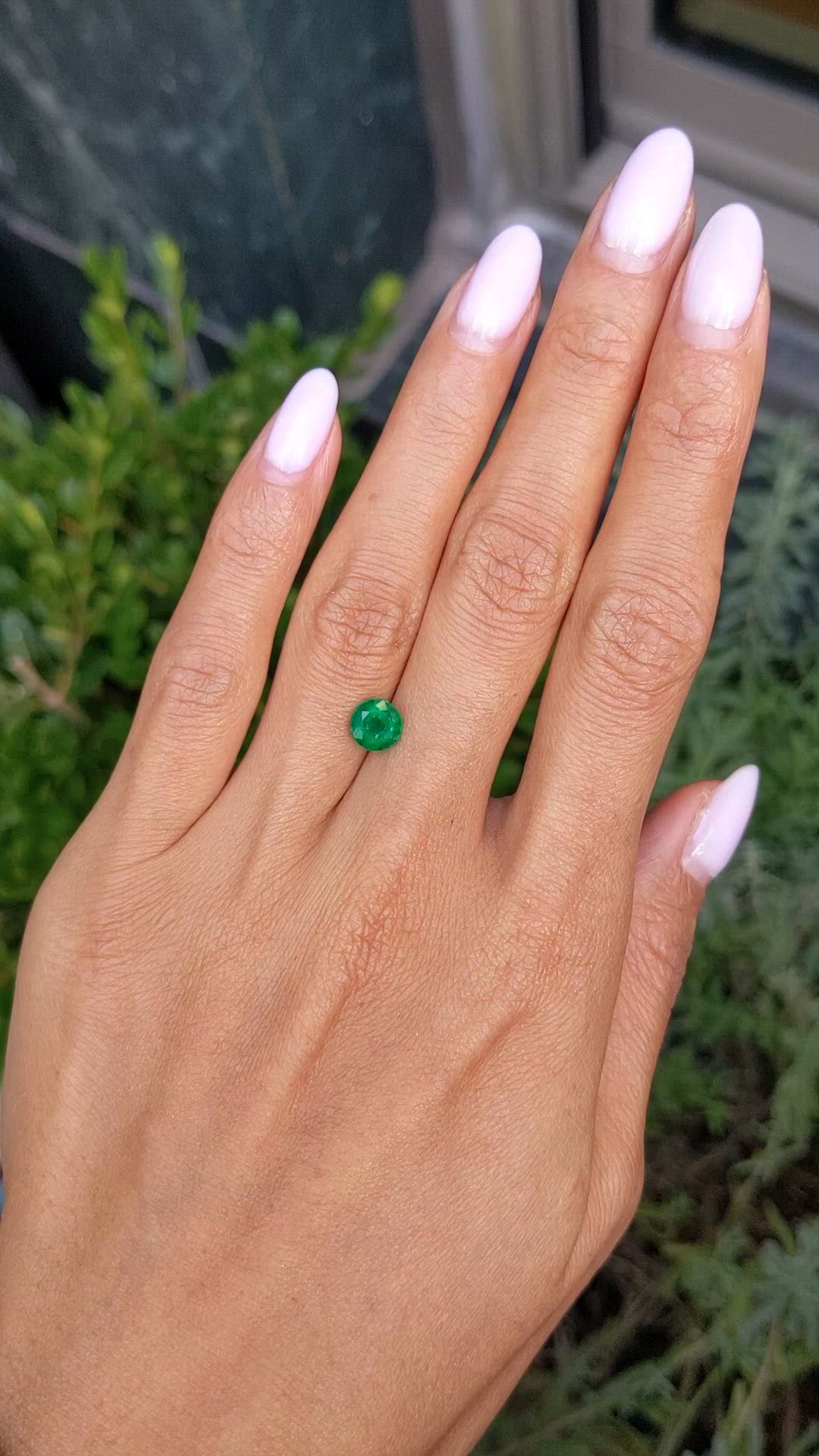 1.05 Ct. Emerald from Zambia Size Video