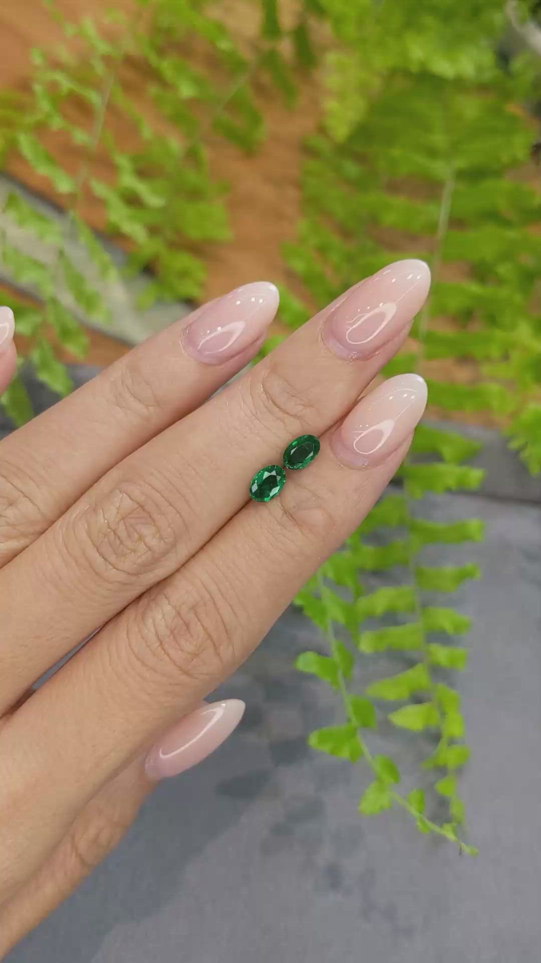 0.82&nbsp;Ct.Tw.Total Carat Weight Emerald Pair from Zambia Size Video