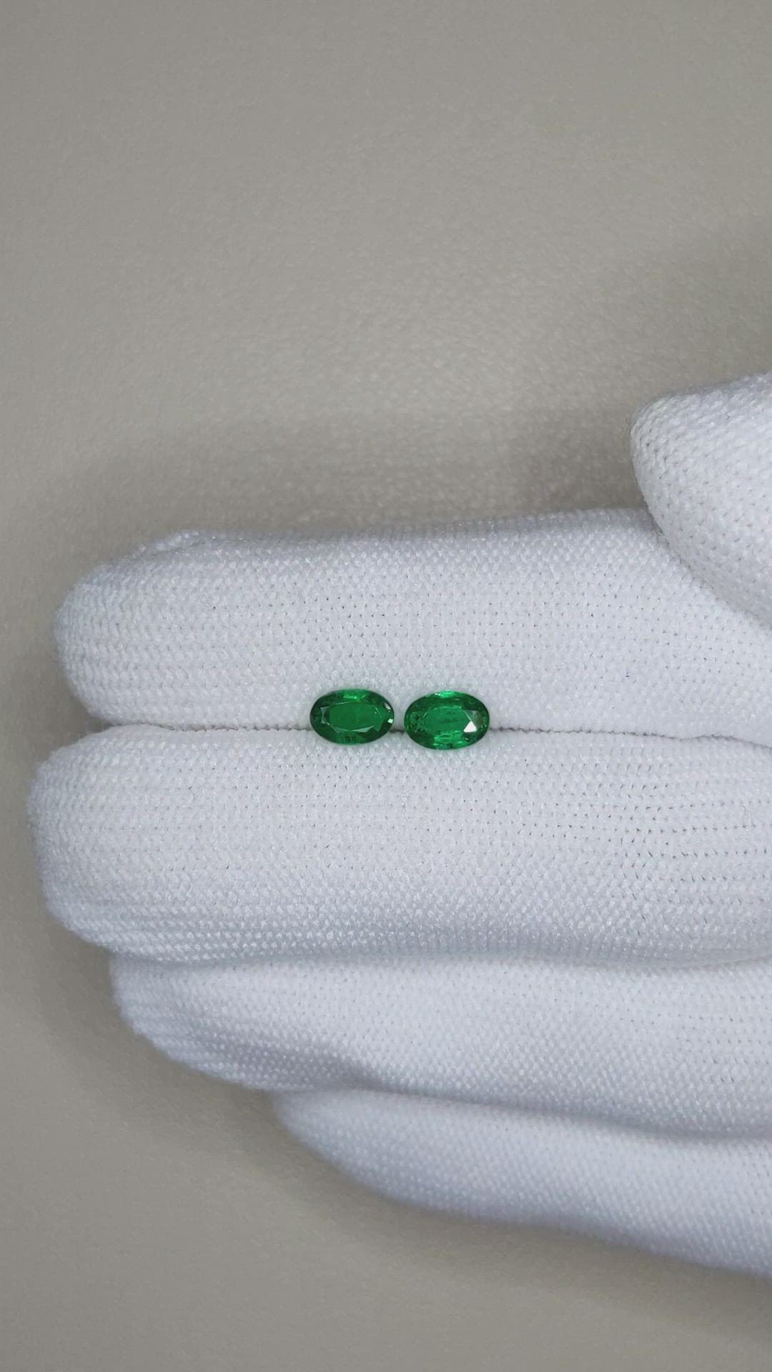 0.82&nbsp;Ct.Tw.Total Carat Weight Emerald Pair from Zambia Size Video